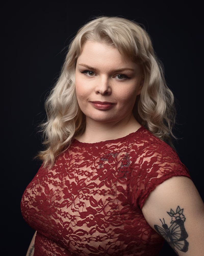 VikSnow from a portfolio session with Foyers Photography in Suffolk